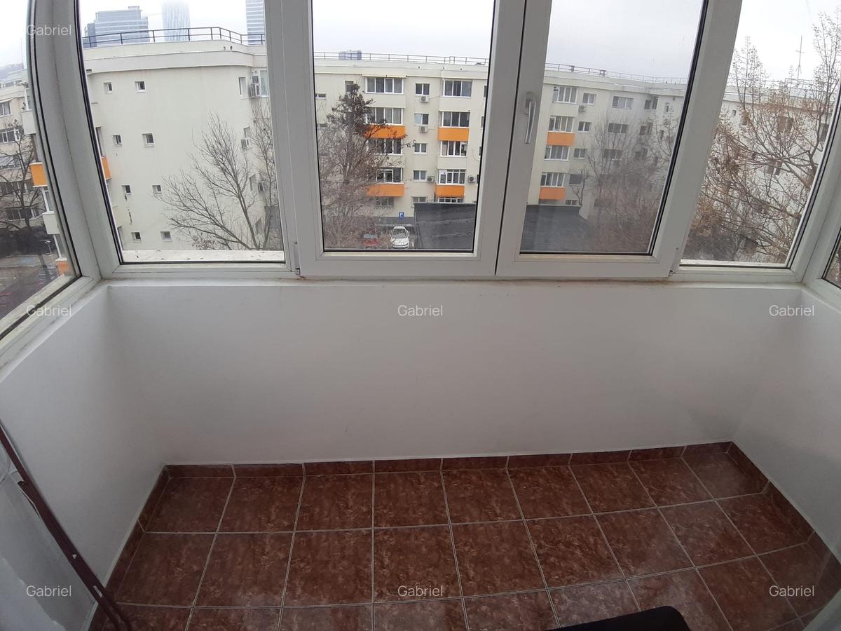 Inchiriere Apartament 4 Camere Aviatiei  Capalna - 13