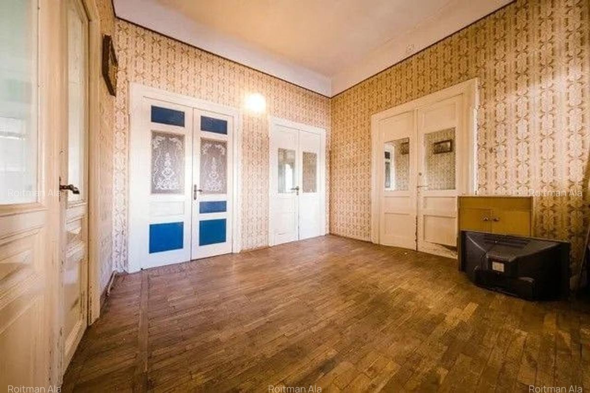 Vila istorica de patrimoniu - 160 mp/teren 262 mp - 5