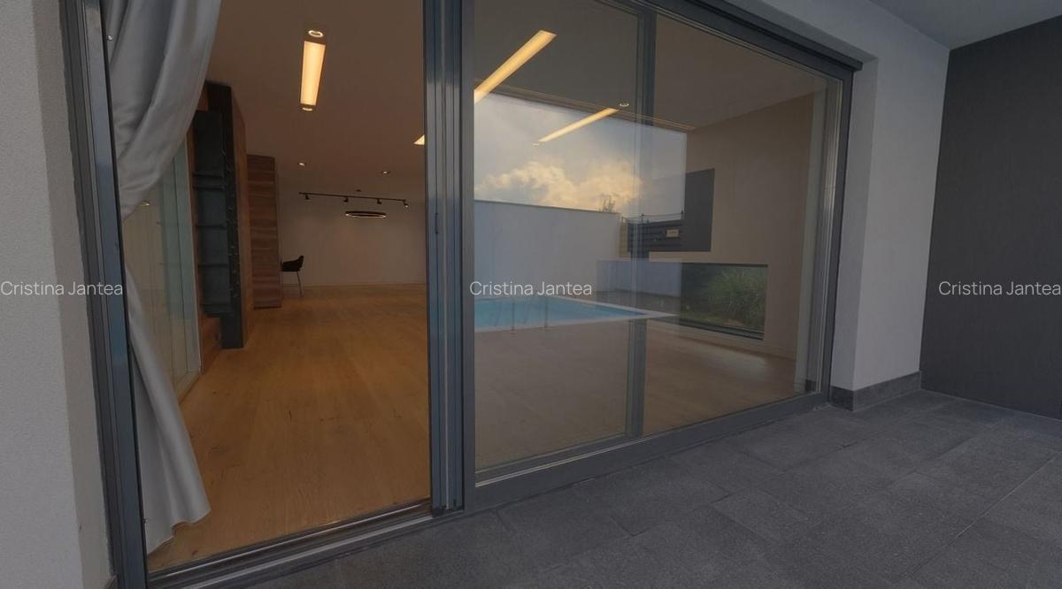 New! American School villa - 40