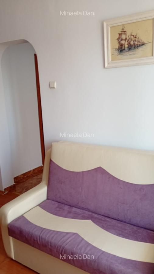 Apartament -2 camere -Zona Margeanului - 4