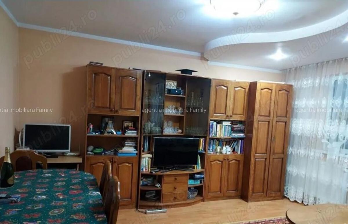 Apartament cu 3 Camere Decomandate Zona George Enescu - 5