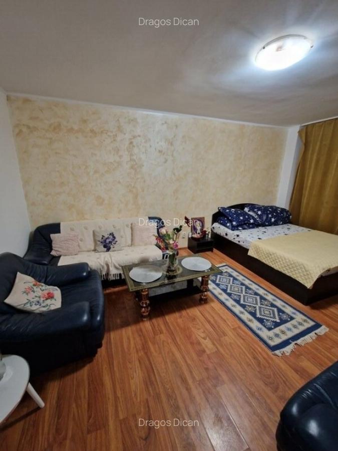 Garsonieră decomandată în Vitan - 2