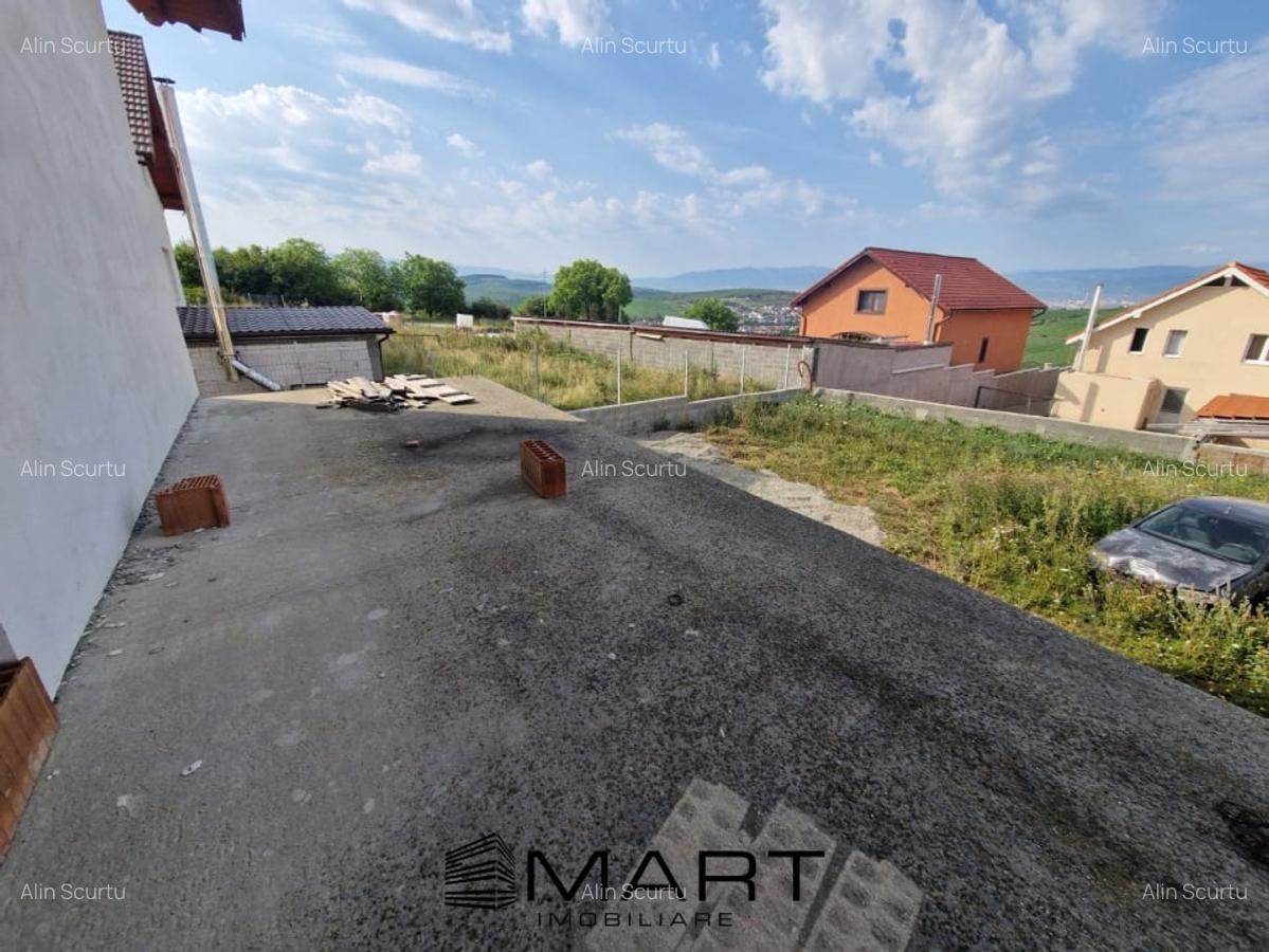 Casa la rosu in Sura Mare - 2 Casa la rosu in Sura Mare - 2