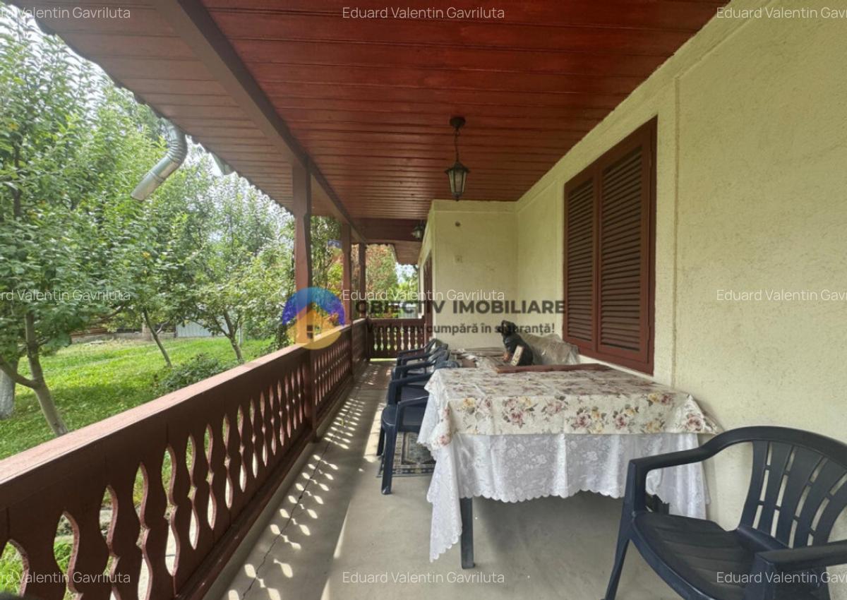 Casa tradi?ionala de vanzare in comuna Podoleni, jud. - 24