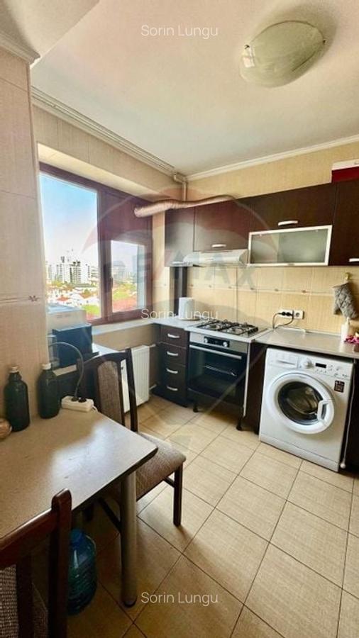 Apartament cu 3 camere semidecomandat, mobilat în 1 Mai - 11