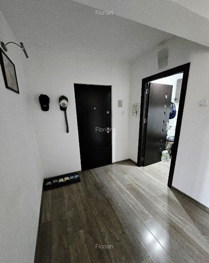 Vand apartament 2 Camere 9 Mai - 5