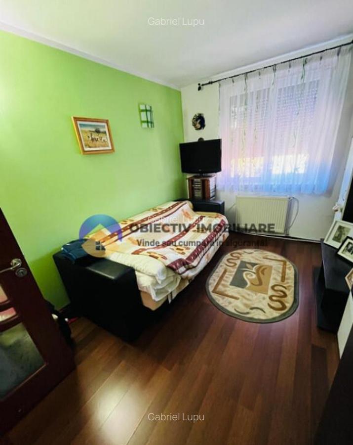 Apartament 4 camere - zona Darmanesti/ 2 bai/ 2 balcoane - 3