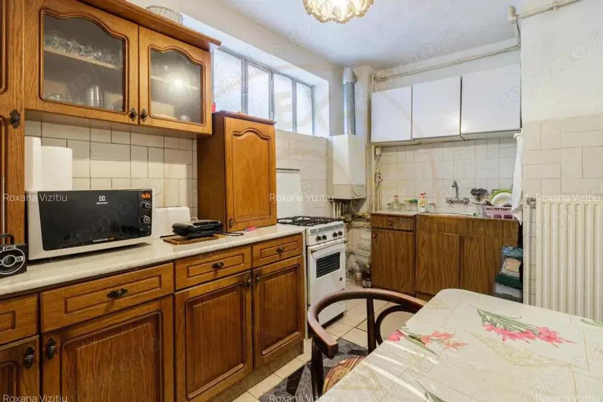 Casa cu poten?ial + spa?iu comercial/ locuin?a sau investi?ie Eroii Revolutiei - 6