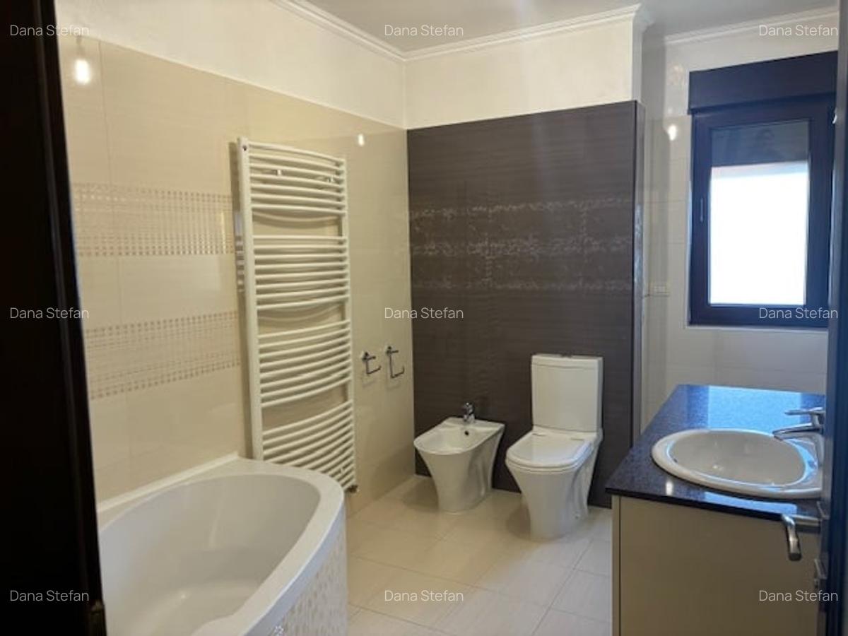 Casă cu 8 camere în Bucureștii Noi - 6