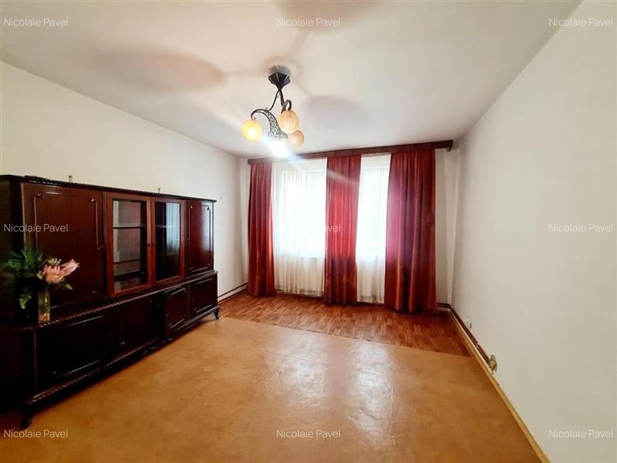 3D! Regim vila, view panoramic, structura decomandata, etaj 2, Central, Brasov - 14