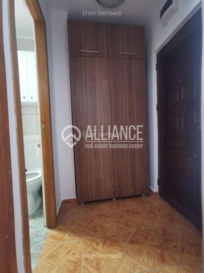 Zona Trocadero garsoniera mobilata termen lung - 10