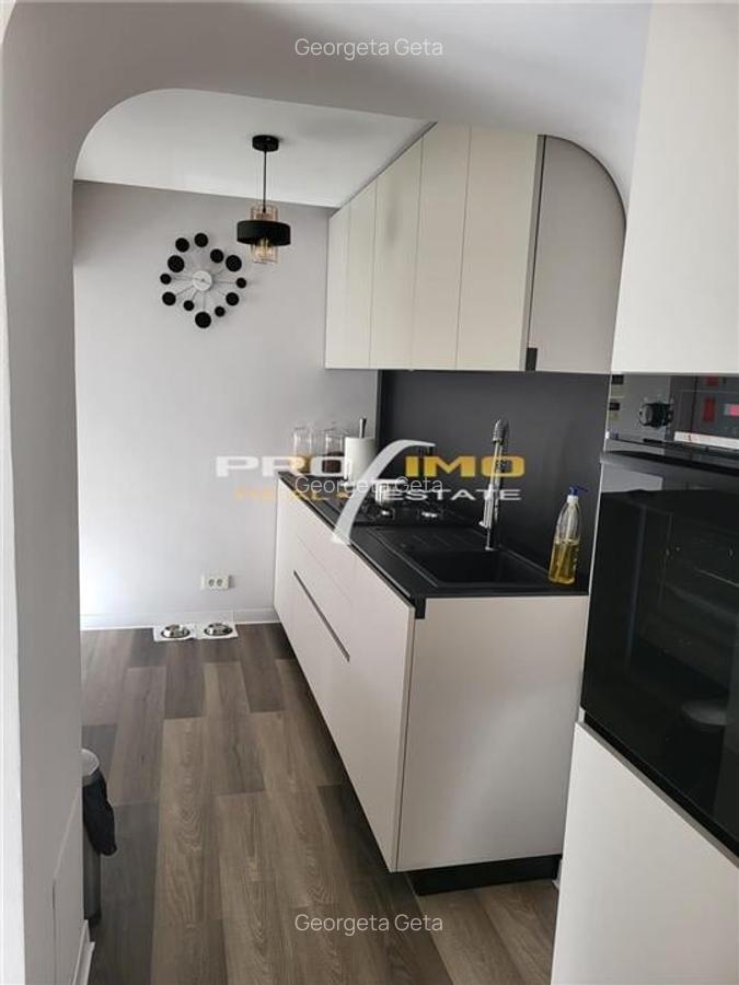 Faleza Nord - Bld.Mamaia - vila D+P+M cu 4 camere garaj si dependinte - 4