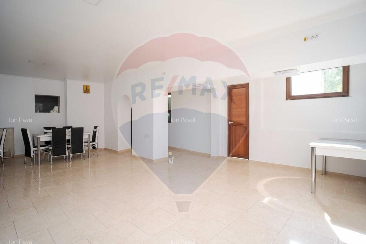 Spatiu comercial de 115mp de vanzare in zona Tatarasi - 3
