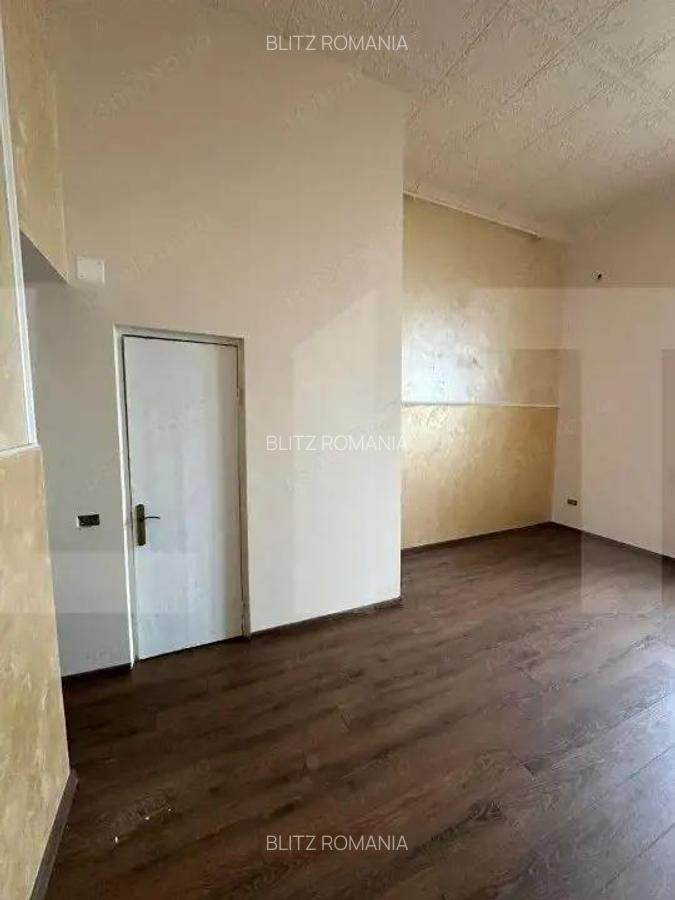 Spatiu comercial 120 mp, 4 parcari, zona strazii Paris - 9
