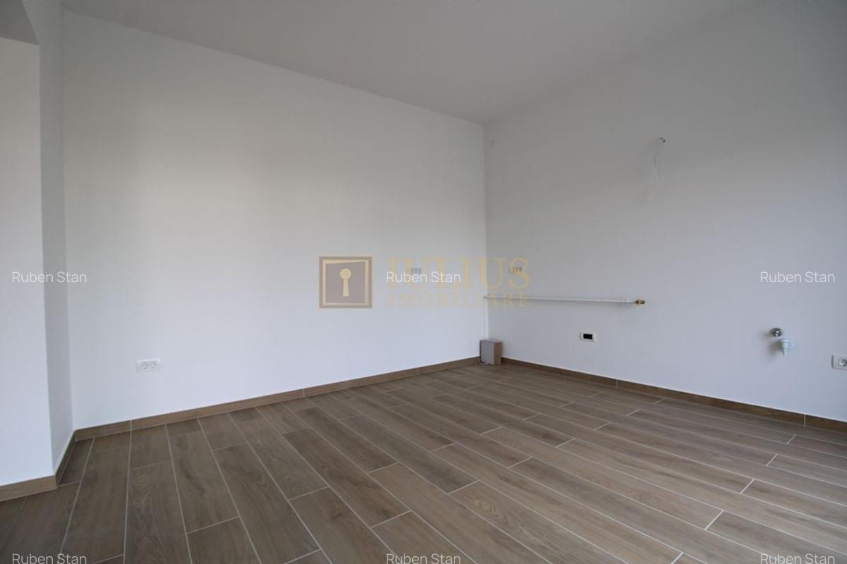 Casa zona Lunei, 5 camere + 3 bai, centrala proprie, prima inchiriere - 14