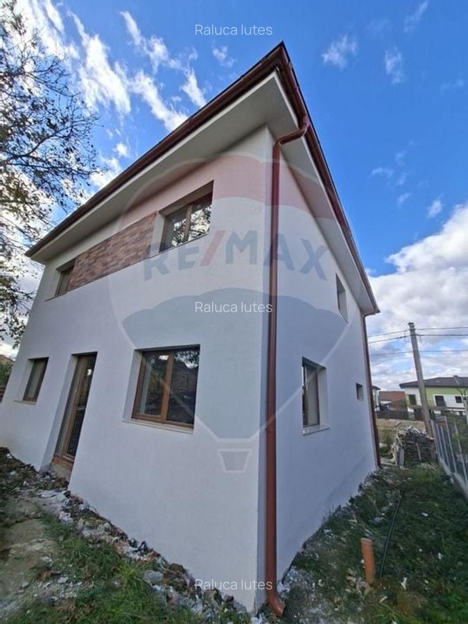 Casa cu 4 camere de vanzare in Dezmir, 700 mp de teren, COMISION 0% - 9