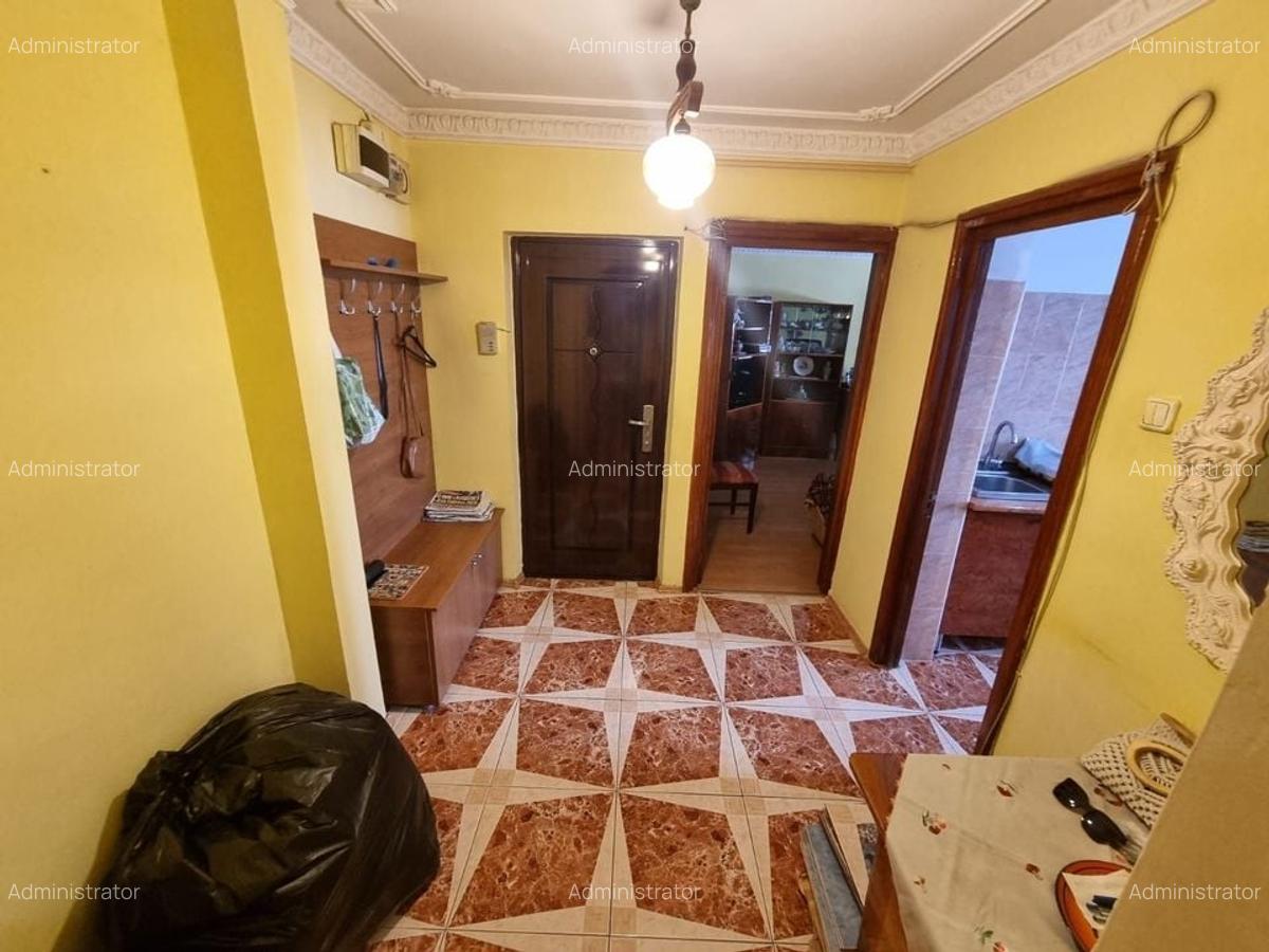 Complex Dacia-apartament 2 camere decomandat cu gaze - 8