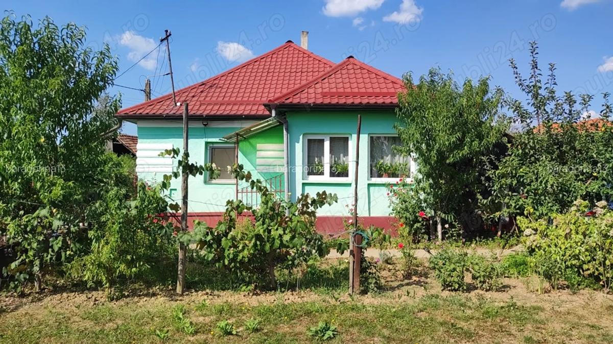 Casa de vanzare in loc.Halmeu - 1