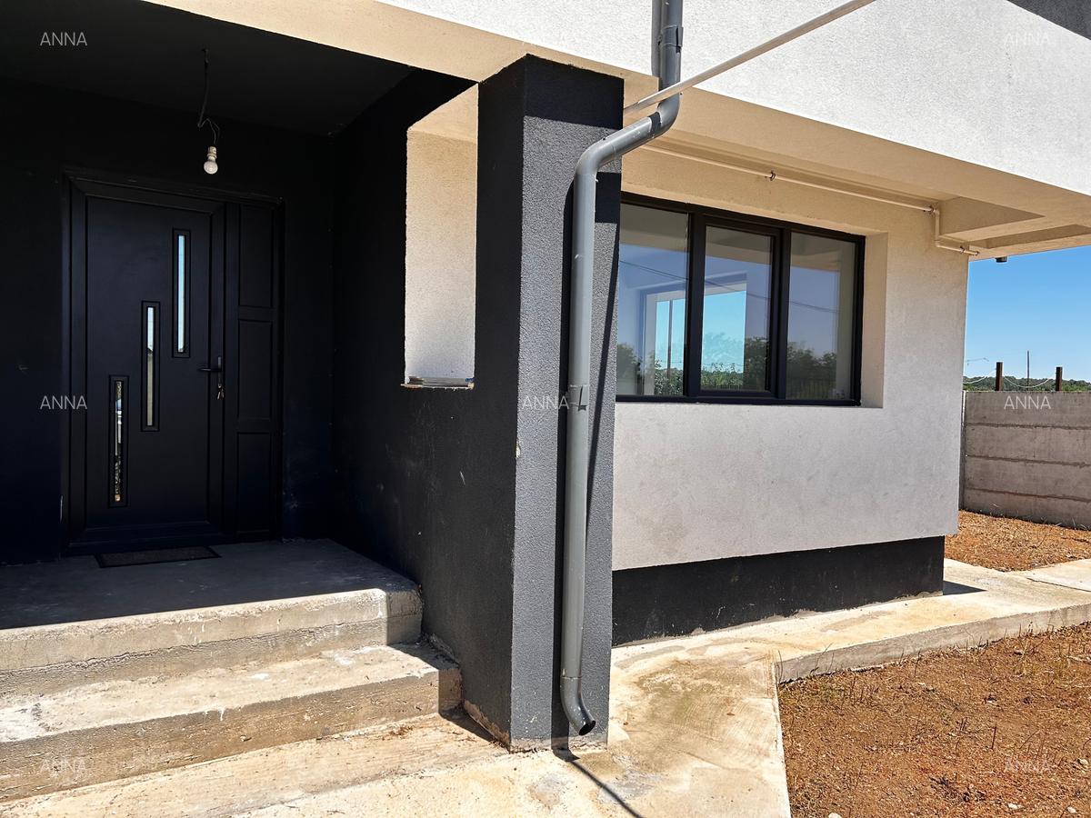 PERIS - strada Apusului . Duplex 169000 Euro - 9