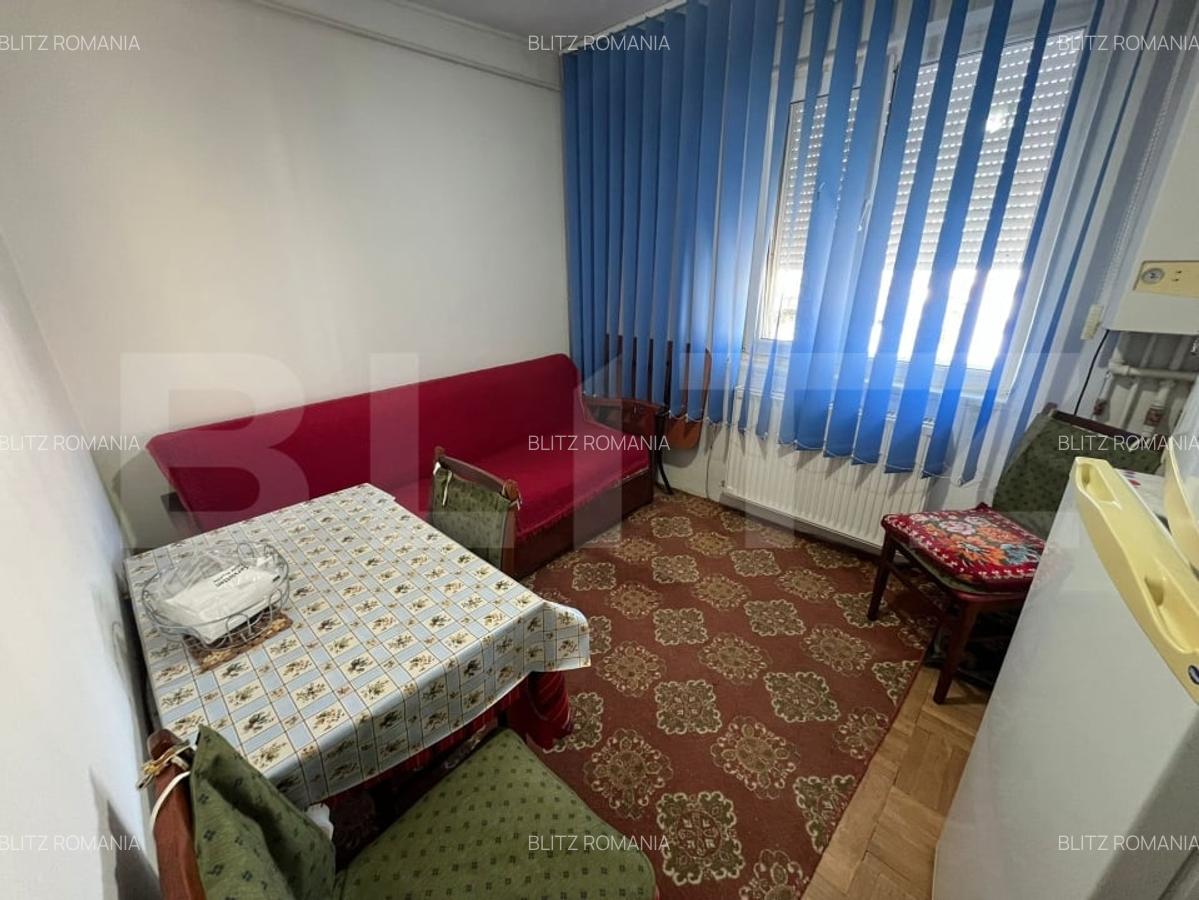 Apartament 4 camere, 53,48 mp, zona Micro 8 - 4