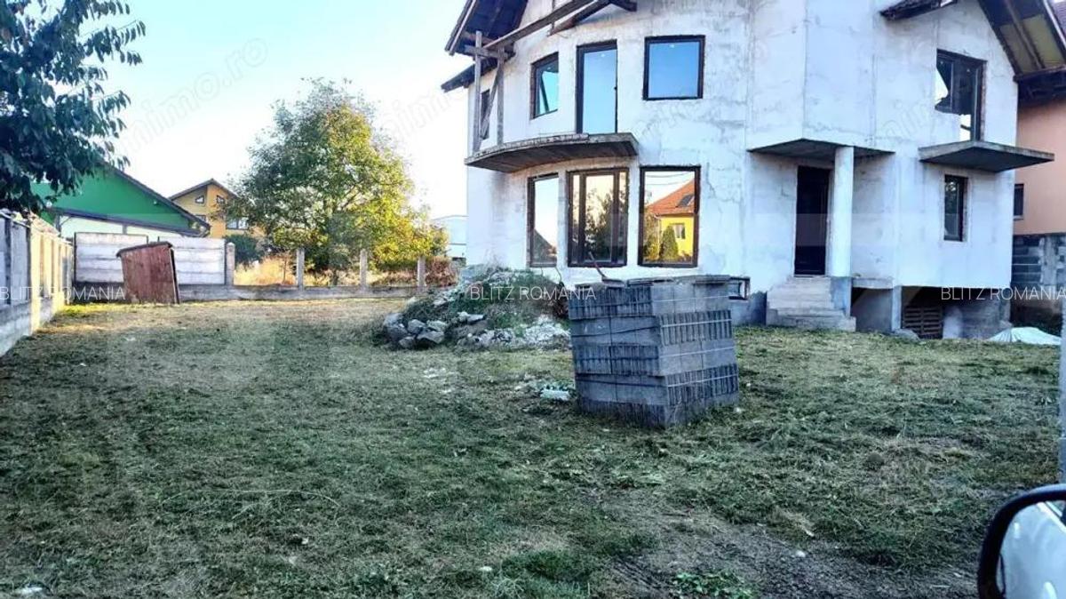 Casa de vanzare, cu 6 camere, 163 mp, zona Cetate - 9