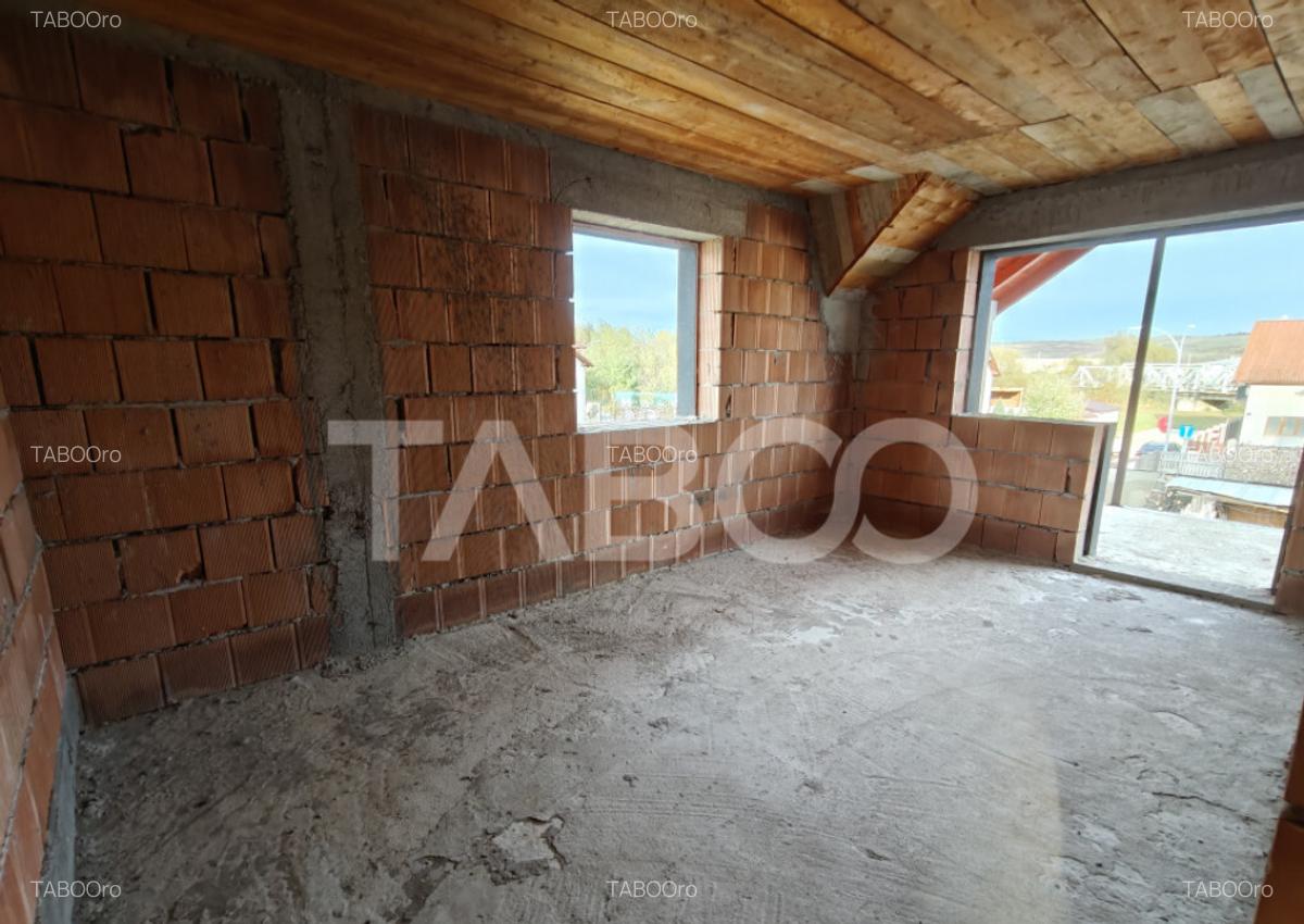 Casa 5 camere 3 bai - pivnita - terasa - 2 porti de acces CO - 3 Casa 5 camere 3 bai - pivnita - terasa - 2 porti de acces CO - 3