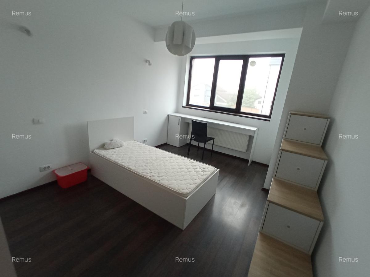 Apartament cu 3 camere semidecomandat, mobilat în Nord - 9