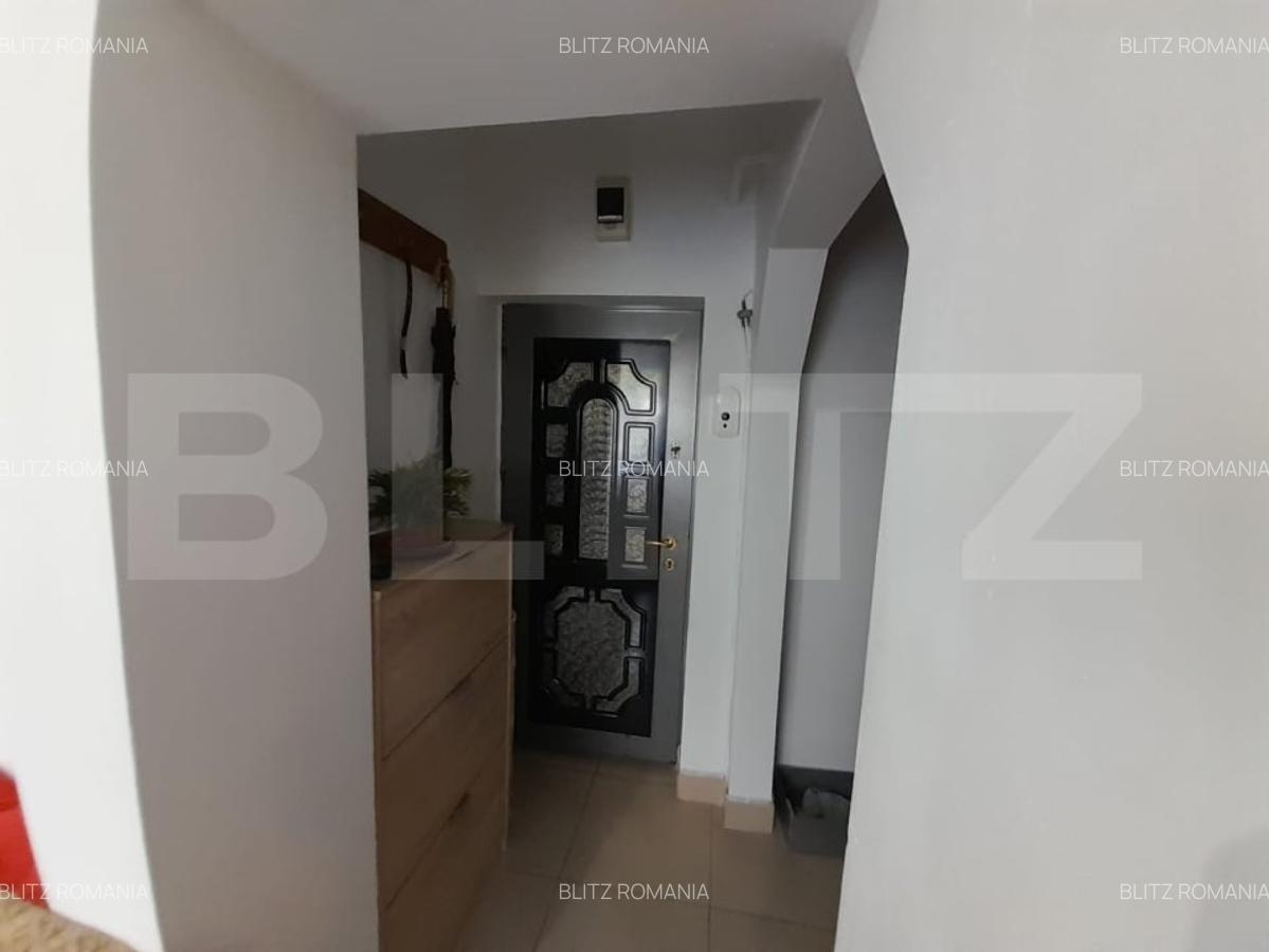 Apartament cu 2 camere, 52 mp, etaj 3, zona Decebal - 11