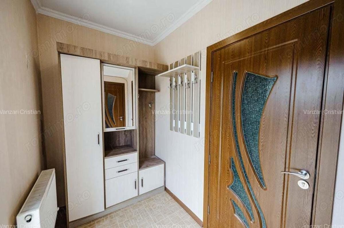 Se ofera spre vanzare apartament cu trei camere in zona Crangasi - 1