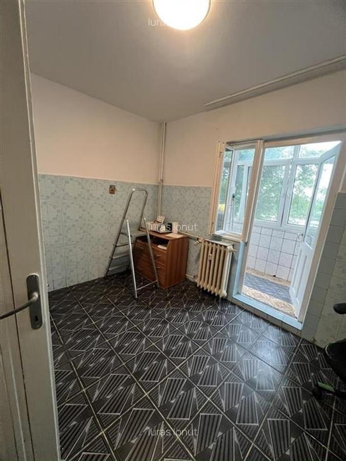 Apartament cu 3 camere decomandat în Iosia - 7