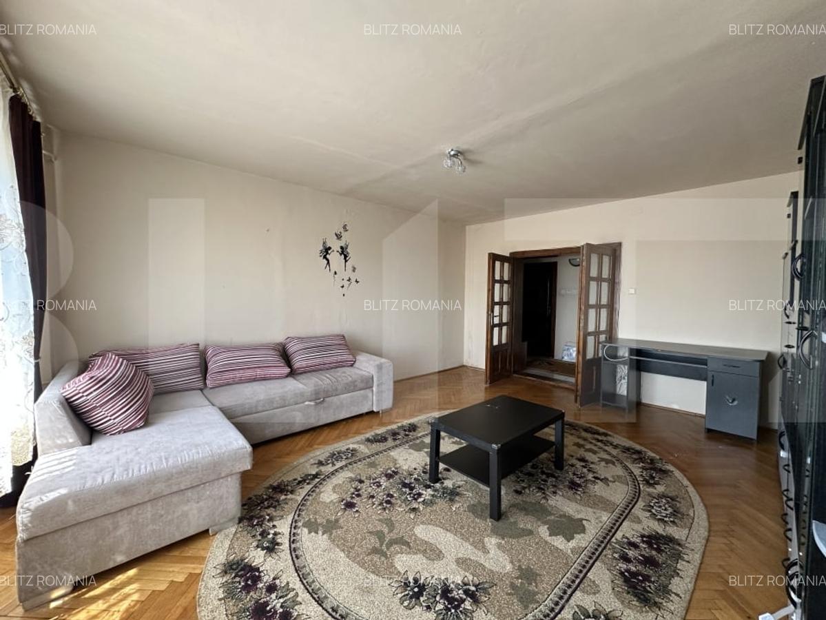 Apartament de vanzare, cu 3 camere, 2 bai, zona Iulius Town - 2