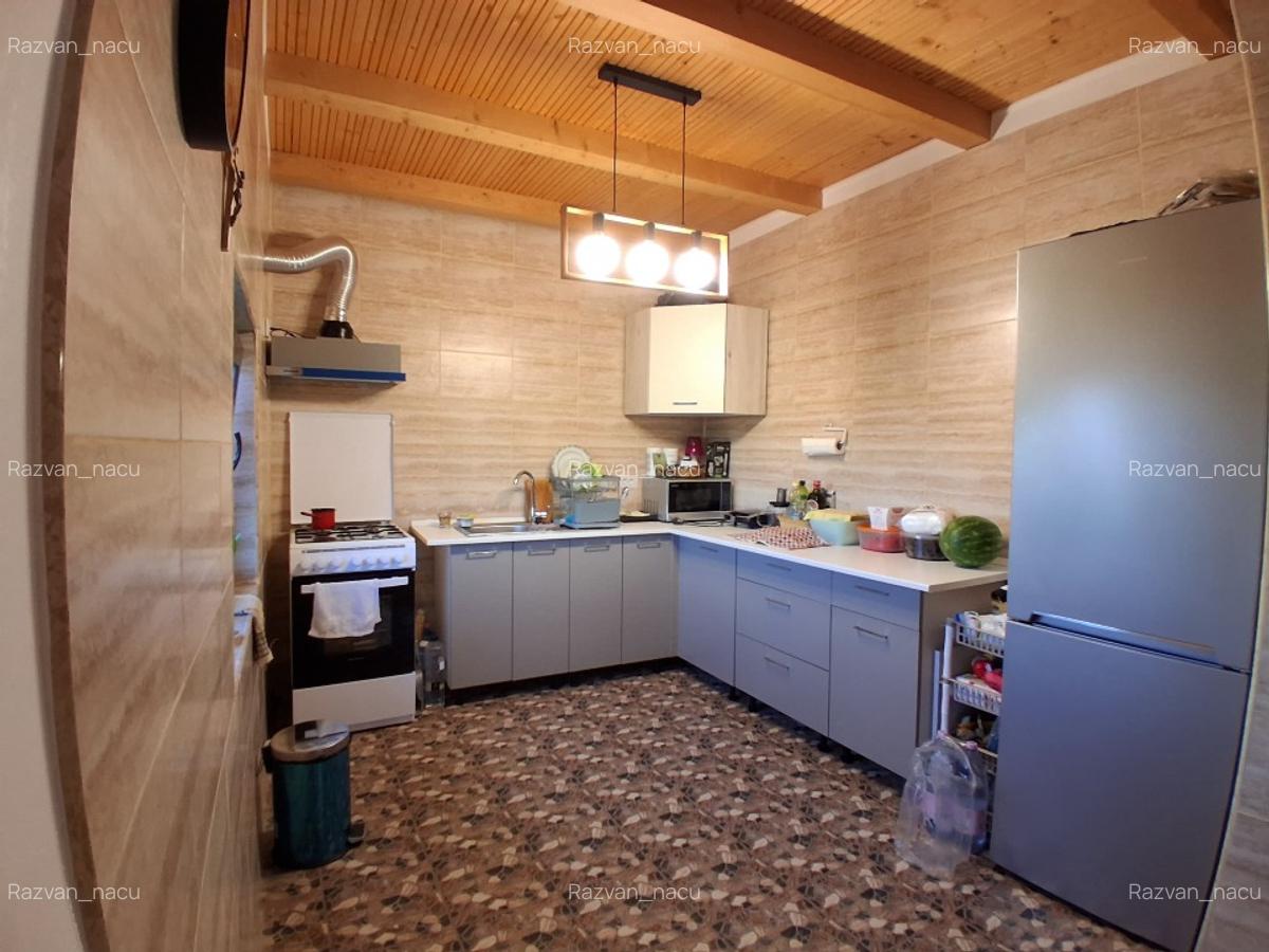 Vand casa generoasa in Tiganasi, Jud. Iasi - 2 Vand casa generoasa in Tiganasi, Jud. Iasi - 2