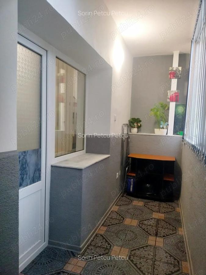Apartament 3 camere de vanzare - 10
