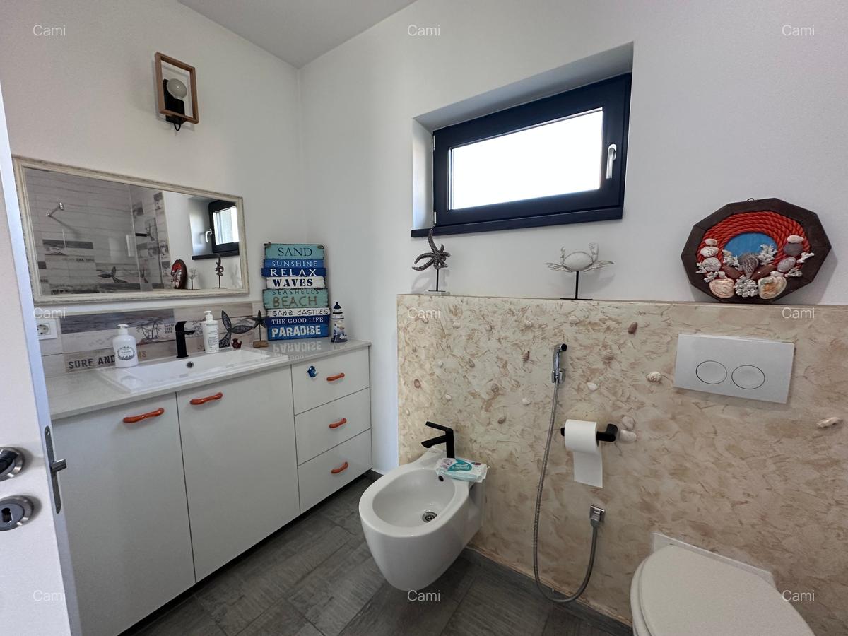 Casă modernă de vânzare în Someseni - 11