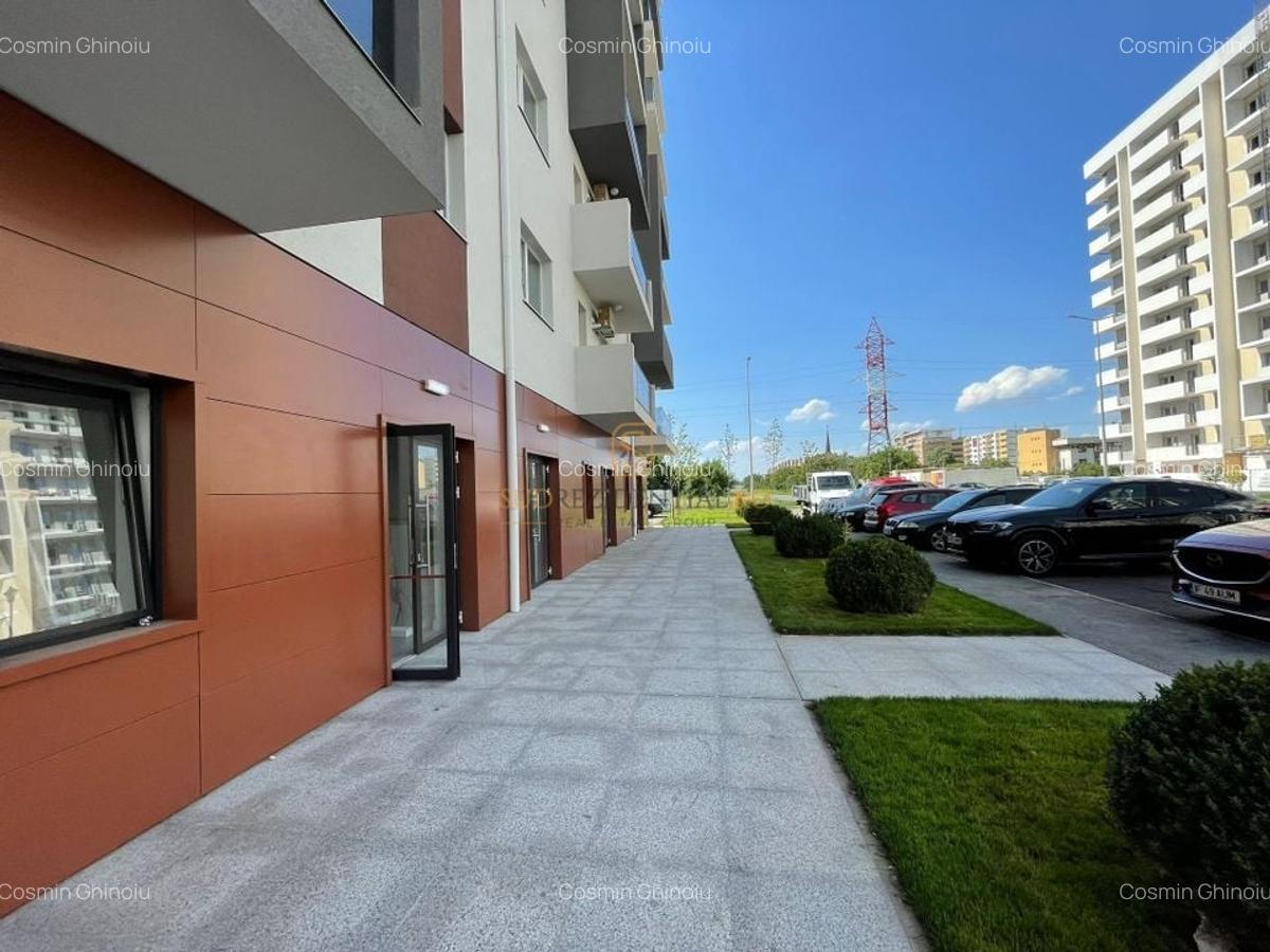 Spatiu comercial nou, echipamente moderne, 900mp, stradal, zona cu vad - 2