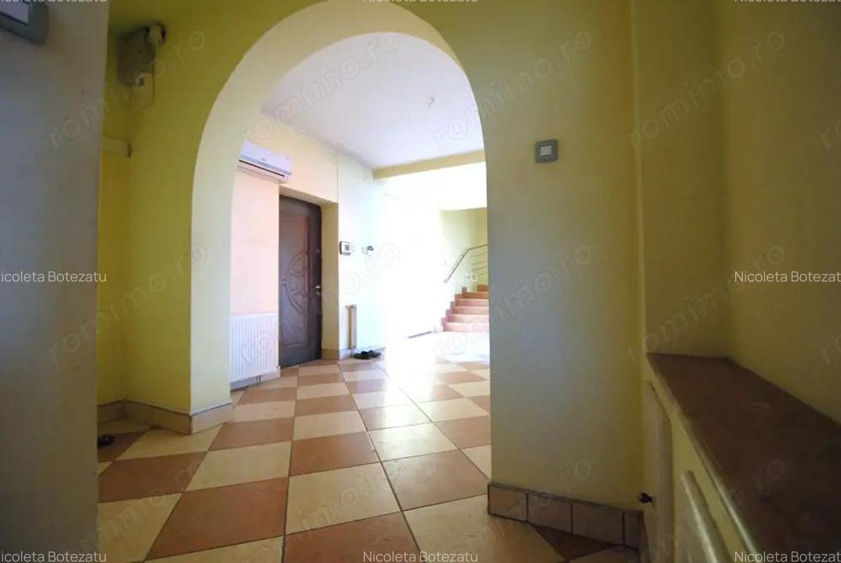 Casa cu o arhitectura deosebita si teren generos in zona Mehala - 6