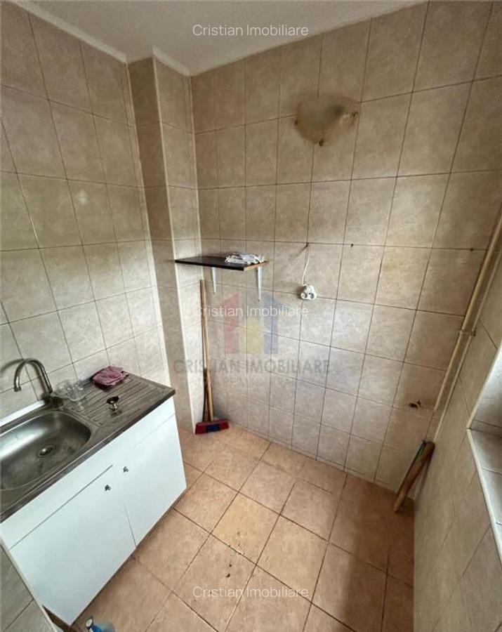 Etaj 1 Garsoniera, 26mp zona Apollo - 6