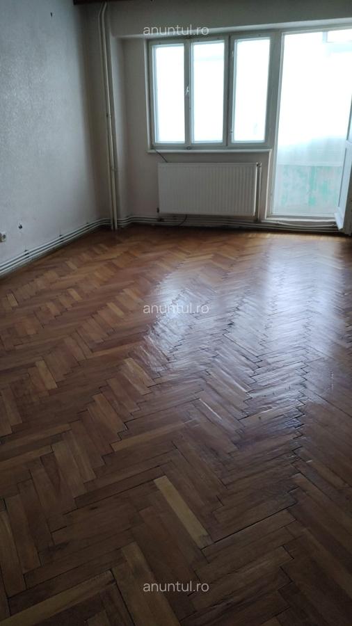 Braila Apartament 3 camere de vanzare, 80 mp, etaj 3, strada Tineretului - 6