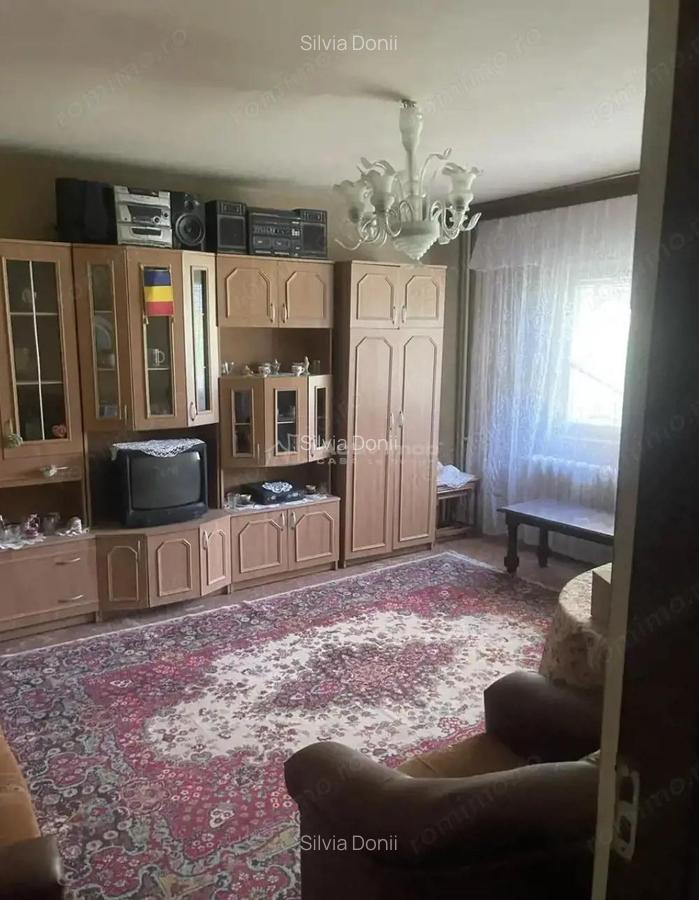 3 camere - decomandat - 13 septembrie -Parcul Sebastian - usor negociabil - 1