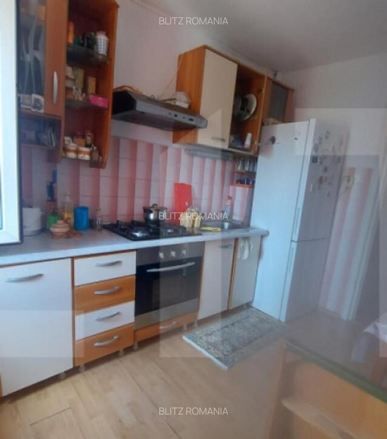 Apartament de vanzare, cu 3 camere, etaj 4, zona Girocului - 5