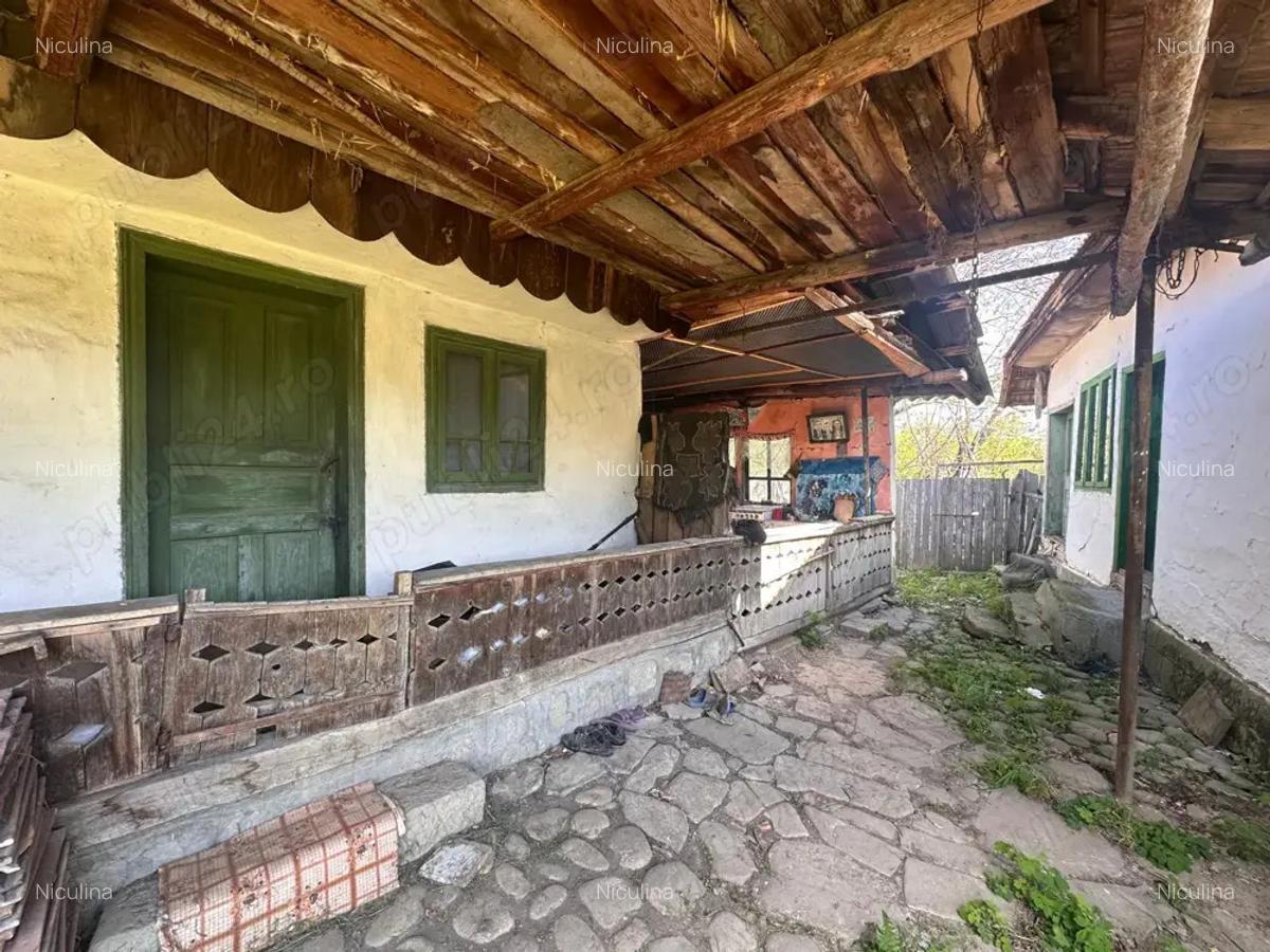 Vand casa batraneasca in Vrancea, com. Valea Sarii - 2