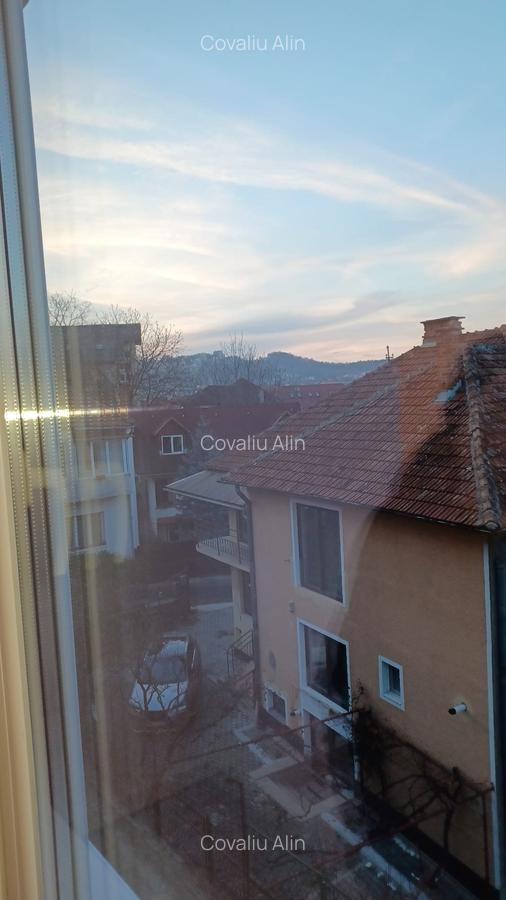 Apartament 2 camere, decomandat, renovat, situat Ultracentral - 1