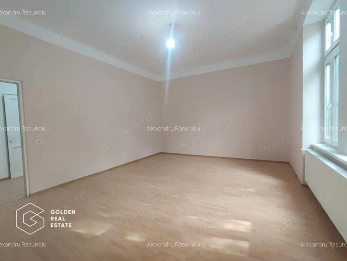 Apartament in centrul Timisoarei, vedere spre Bega, etajul 1 - 3