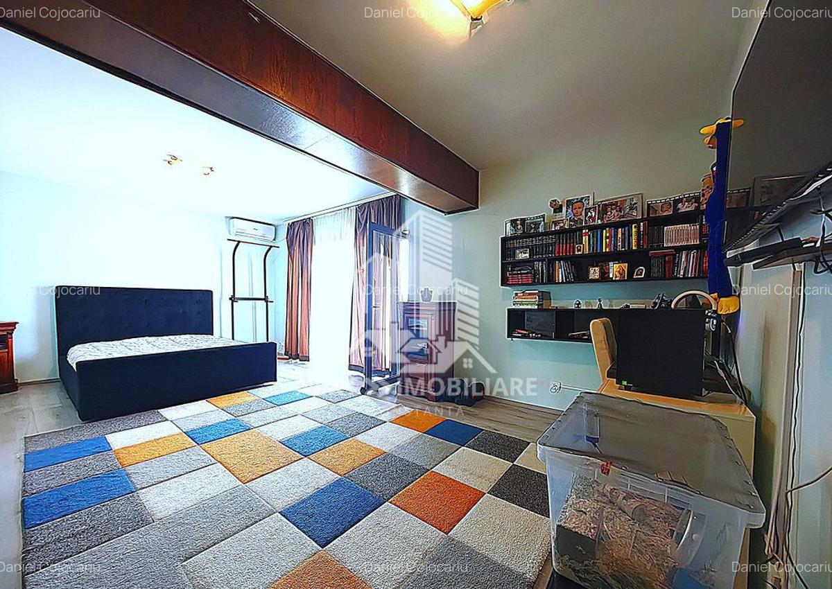 Pensiune Eforie Nord 17 camere plus spatiu comercial - 7