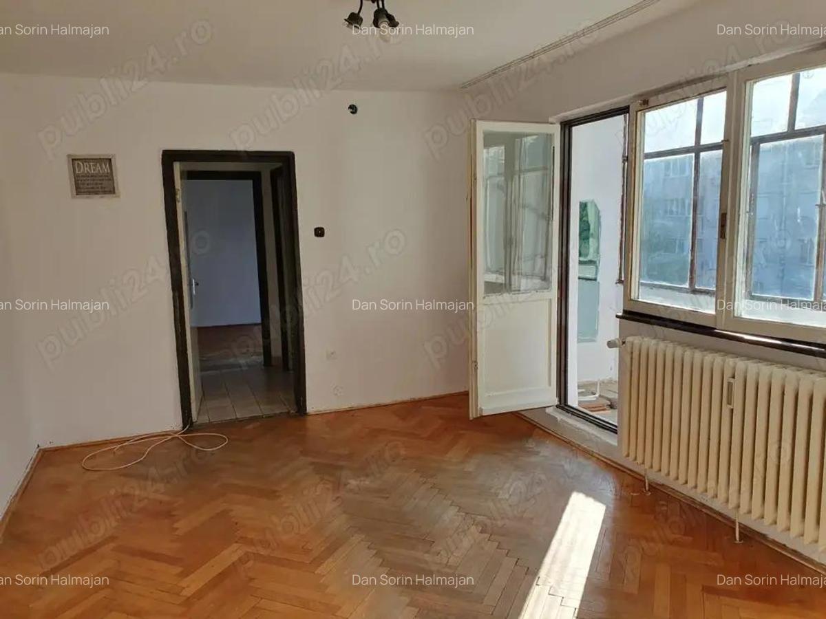 Oferim spre vanzare 2 camere zona Circumvalatiunii langa Mall - 5