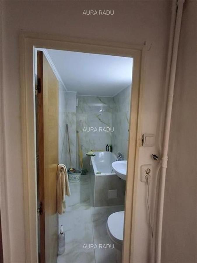 Apartament cu 3 camere decomandat în Doamna Ghica - 12