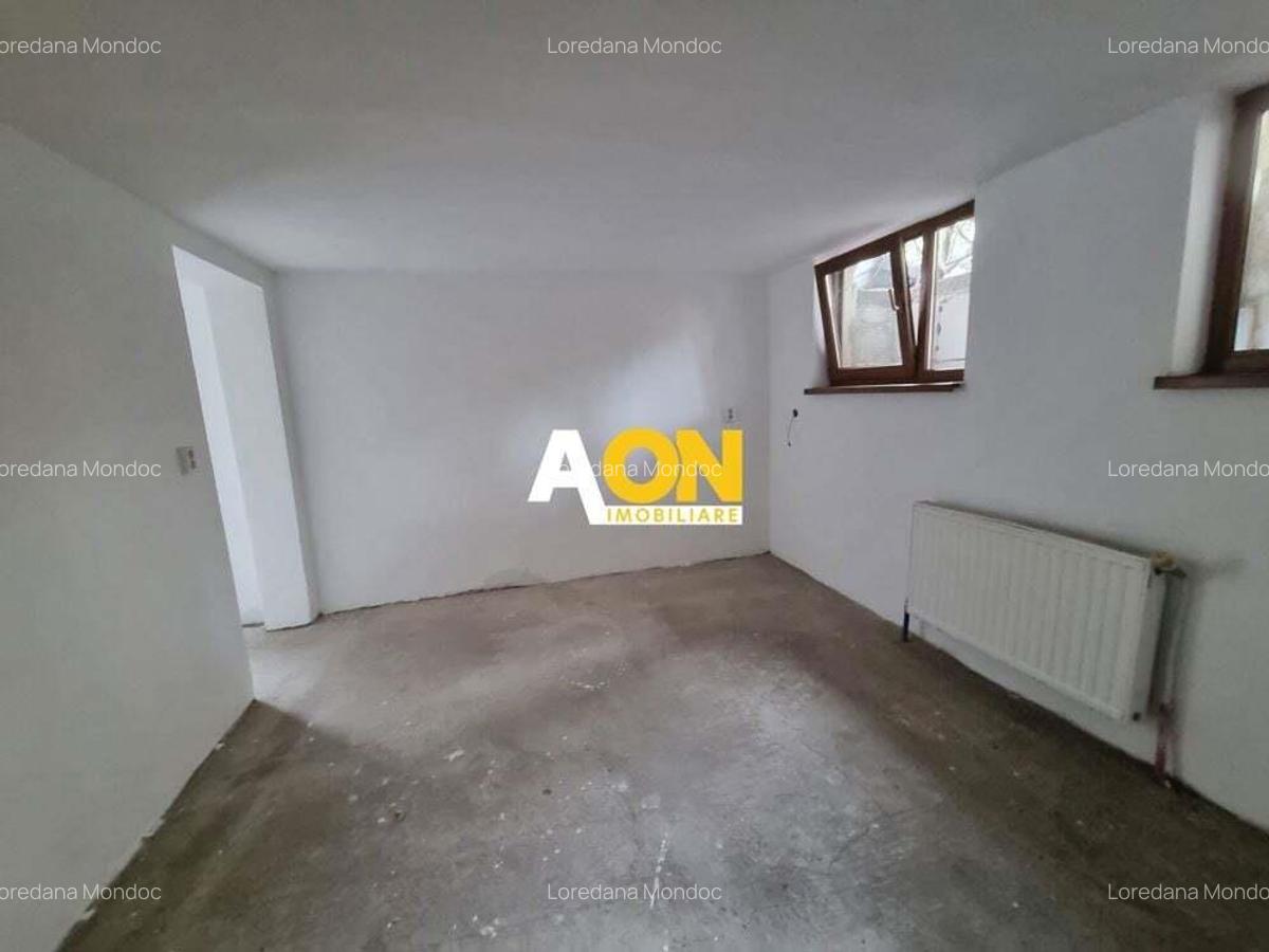 De vanzare casa 6 camere, S+P+M, 900mp teren, Cetate - 20