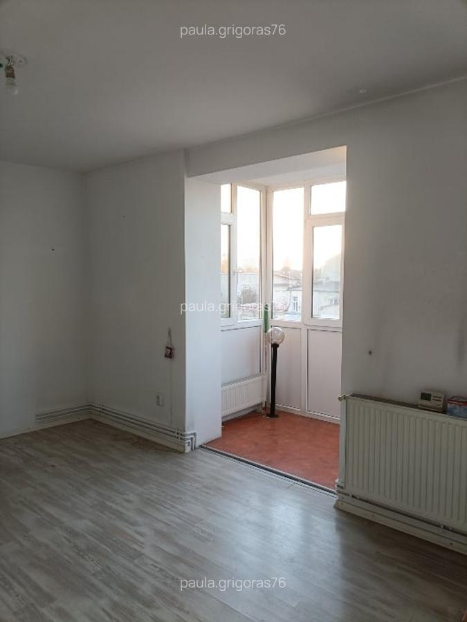 Garsonieră centrală – Zona Hala Traian - 1