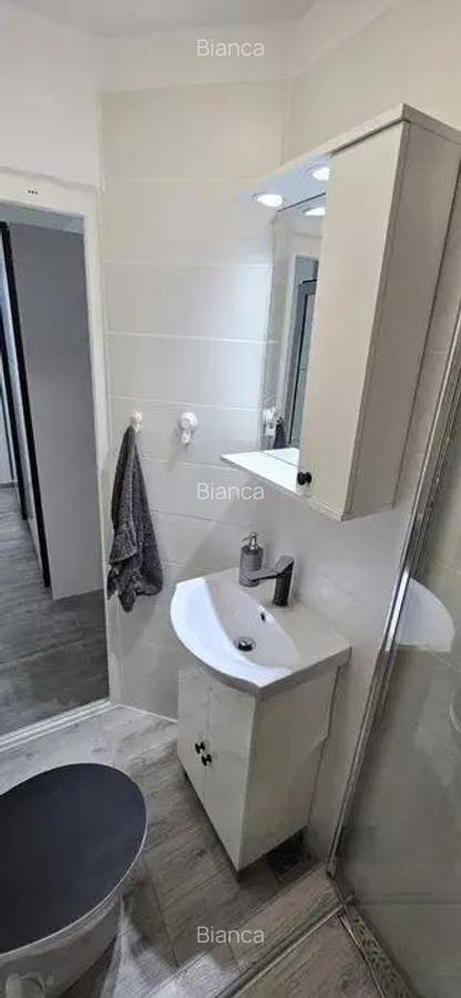 Inchiriez apartament o camera in Zona Bucovina, parter, 35 mp. - 2