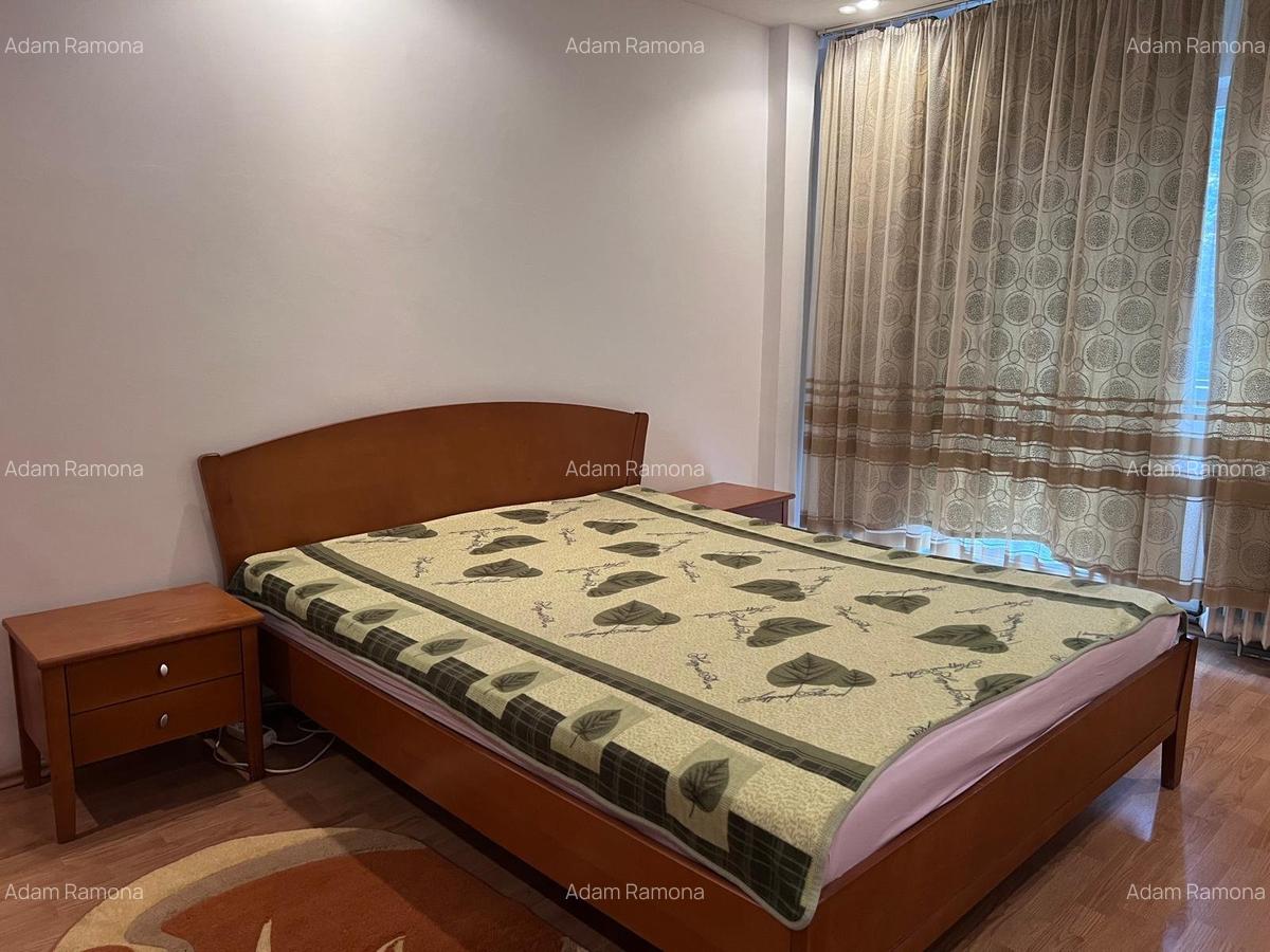 Apartament 2 camere, etaj 1 Bulevardul Decebal - 6